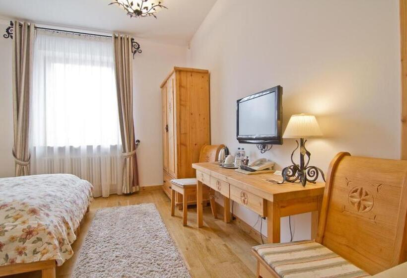 이코노미 룸, Willa Kominiarski Wierch