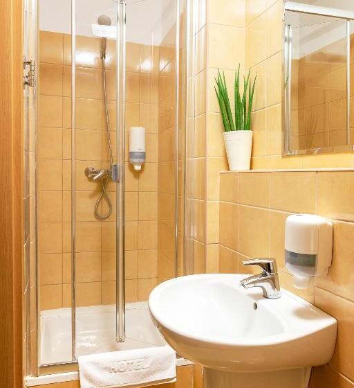 اتاق راحتی, Zawisza