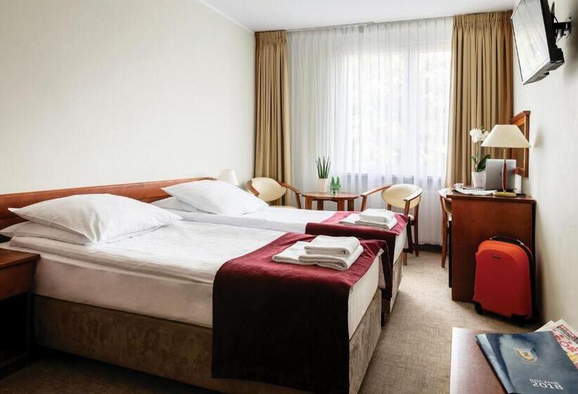 اتاق راحتی, Zawisza