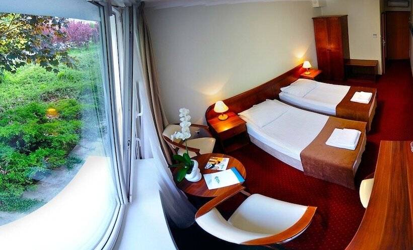 اتاق راحتی یک تخته, Zawisza