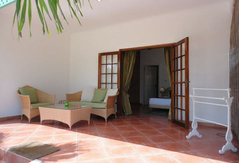 اتاق استاندارد, L Habitation Cerf Island