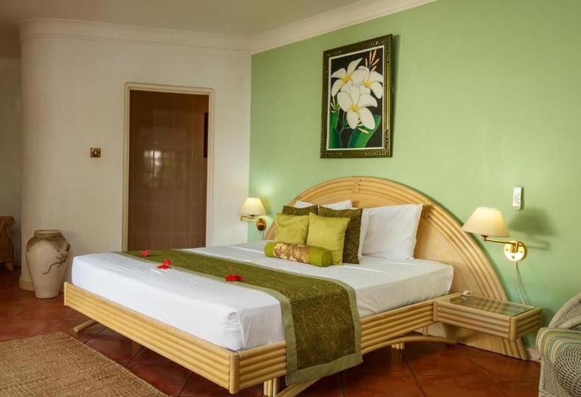 سوییت جونیور, L Habitation Cerf Island