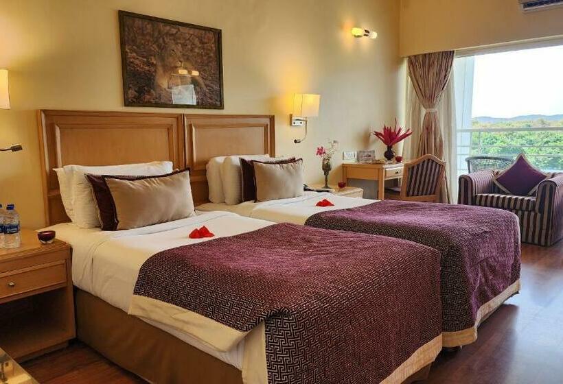 수피리어 룸 강 전망, Gir Serai Ihcl Seleqtions