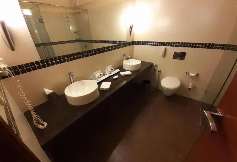 디럭스 스위트 강변 전망, Gir Serai Ihcl Seleqtions