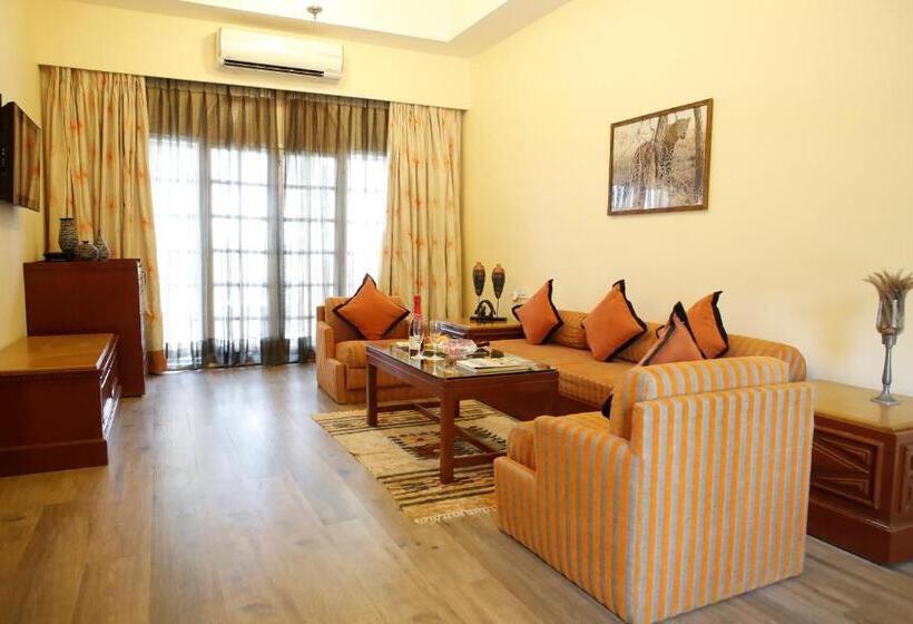 디럭스 스위트 강변 전망, Gir Serai Ihcl Seleqtions