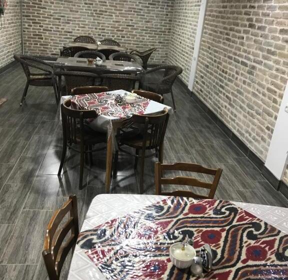 Quarto Economy, Sitora Star Guest House