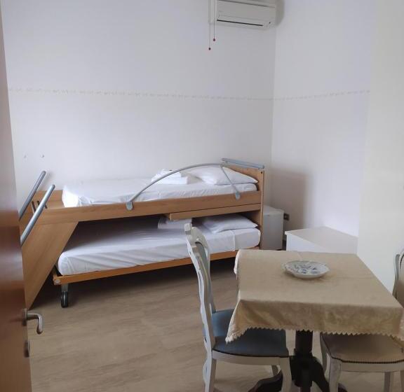 标准间, Villa Rita