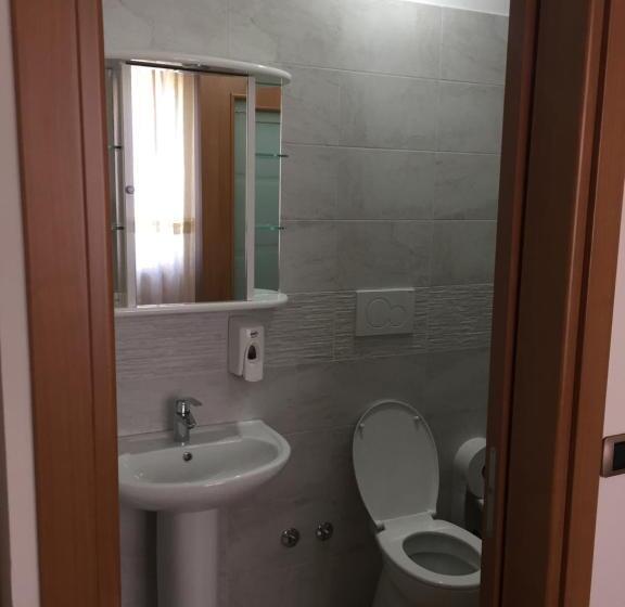 标准间, Villa Rita