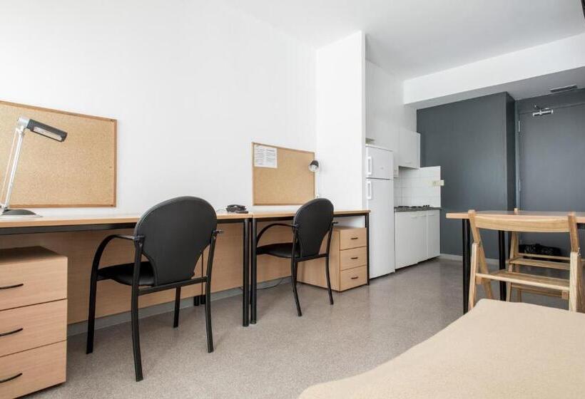 إستوديو قياسى, Residencia Universitaria Campus De Montilivi