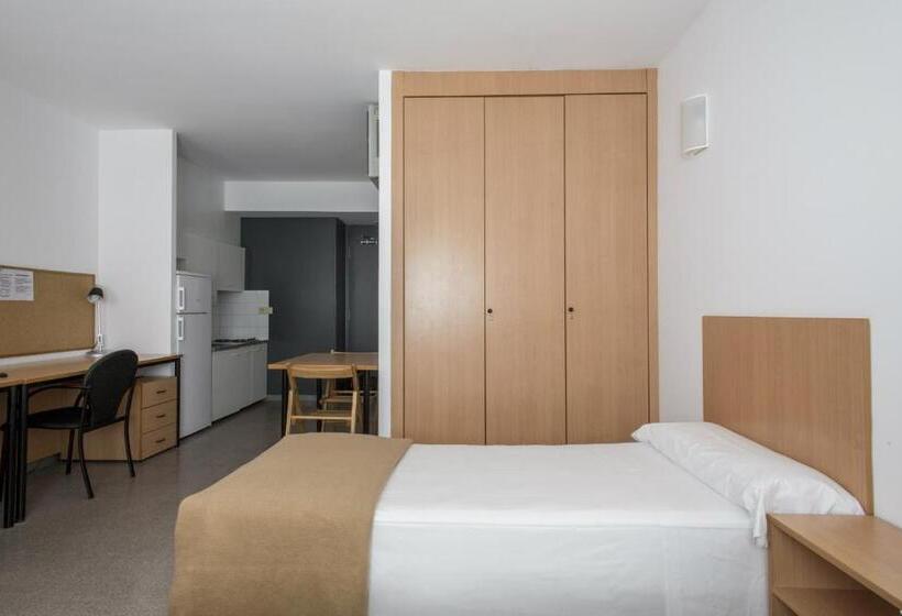 标准工作室, Residencia Universitaria Campus De Montilivi
