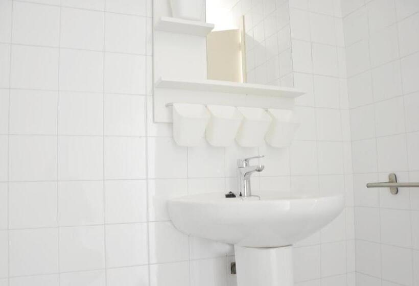 شقة 3 غرف, Residencia Universitaria Campus De Montilivi