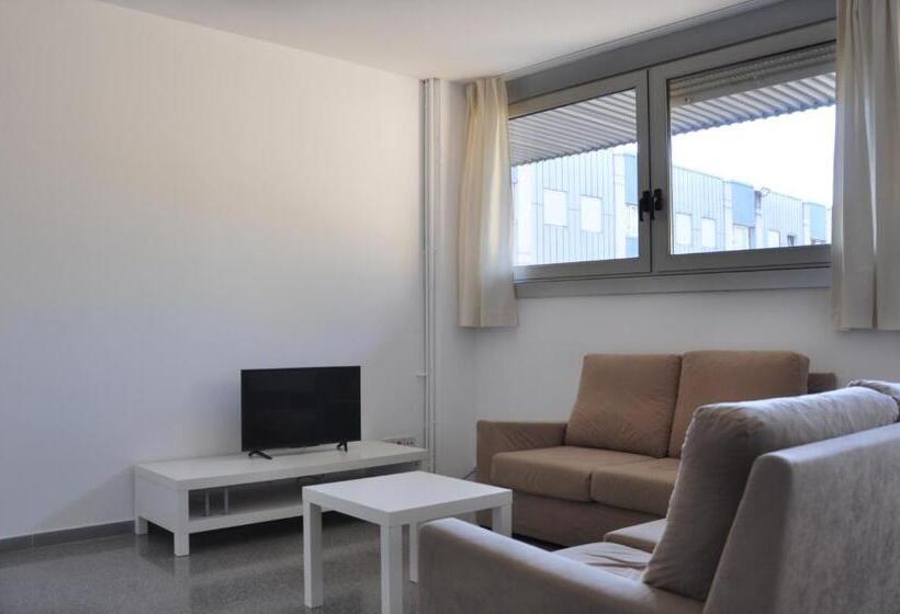 带3个卧室的公寓, Residencia Universitaria Campus De Montilivi