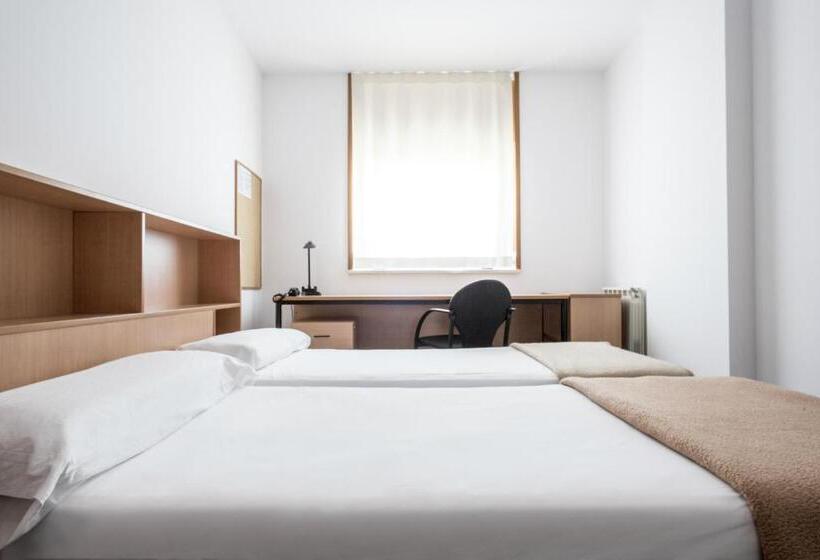 إستوديو قياسى, Residencia Universitaria Campus De Montilivi