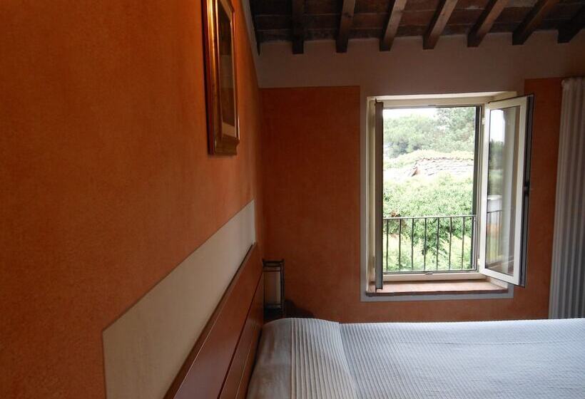 חדר סטנדרט לשלושה, B&b La Corte