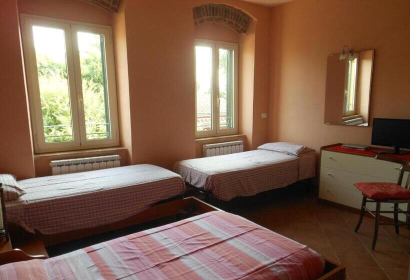 Habitación Triple Estándar, B&b La Corte