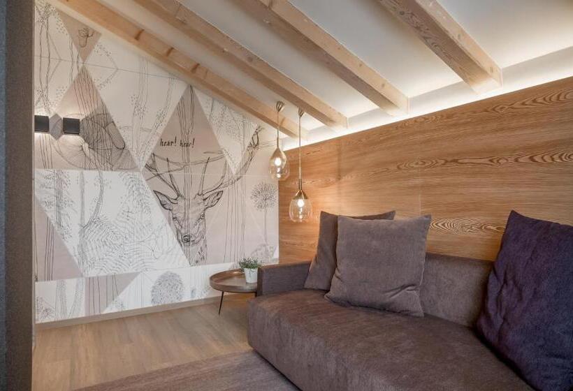 جناح مزوَّد بشرفة, Chalet Silvretta Hotel & Spa