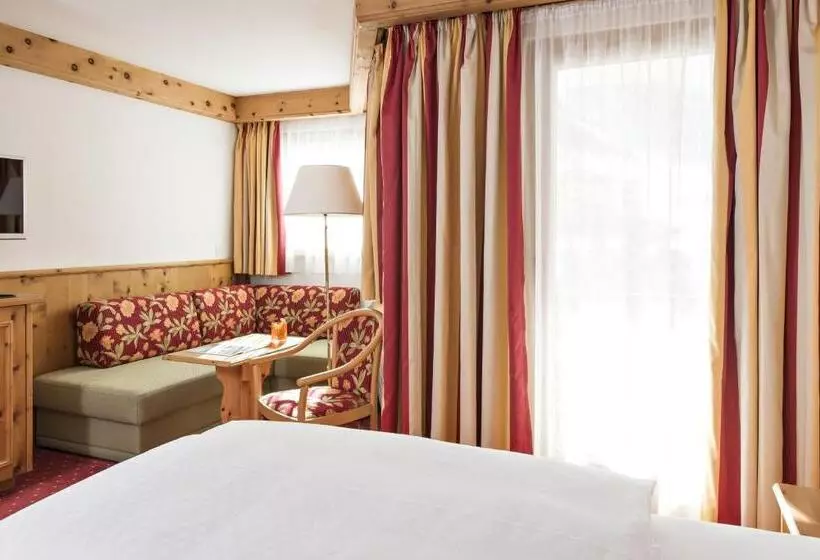 バルコニー付きスタンダードルーム, Chalet Silvretta Hotel & Spa
