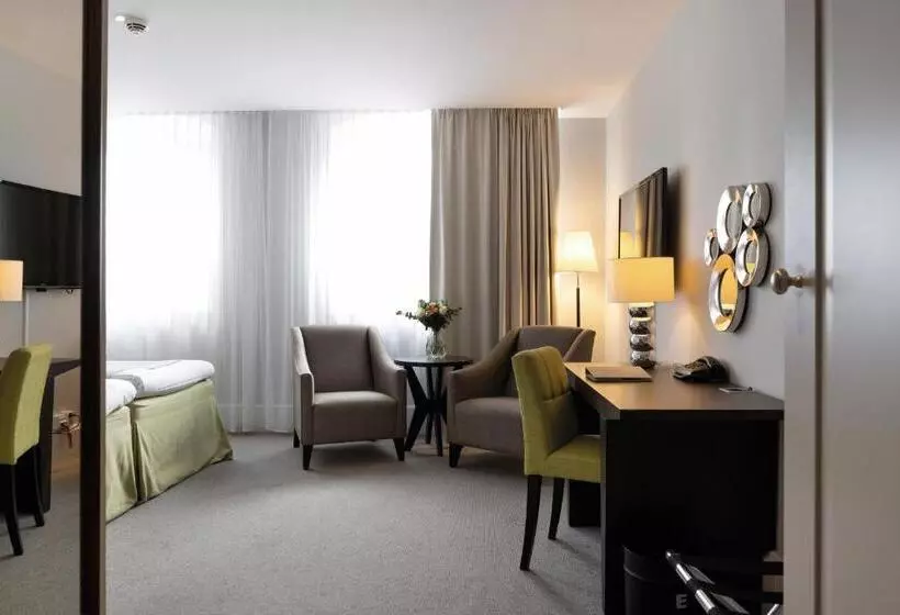 １階のスーペリアルーム, Elite Grand Hotel Gävle