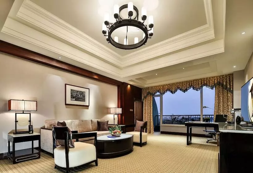マウンテンビュースイート, Intercontinental Sancha Lake, An Ihg