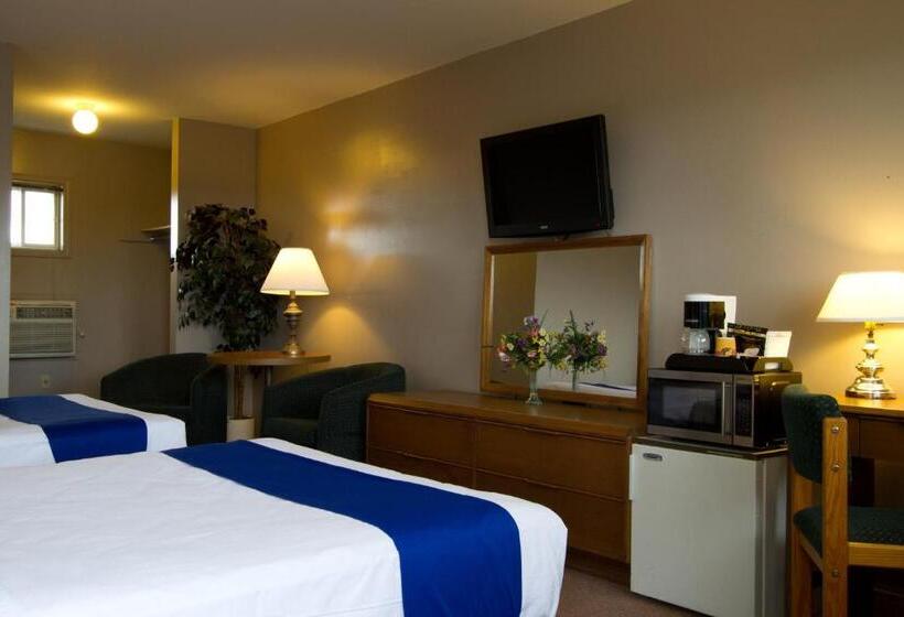 غرفه قياسيه سريرين مزدوجين, Knights Inn Lindsay