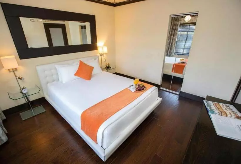 １ベッドルームアパートメント, Lincoln Arms Suites