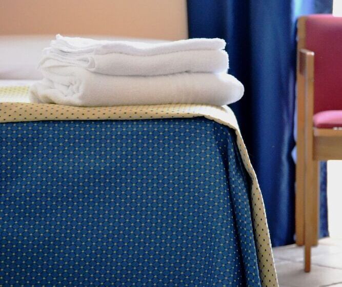 Triple Room Sea View, Miramare