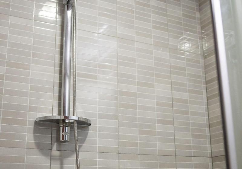 اتاق استاندارد با چشم‌انداز, Protea Hotel By Marriott Entebbe