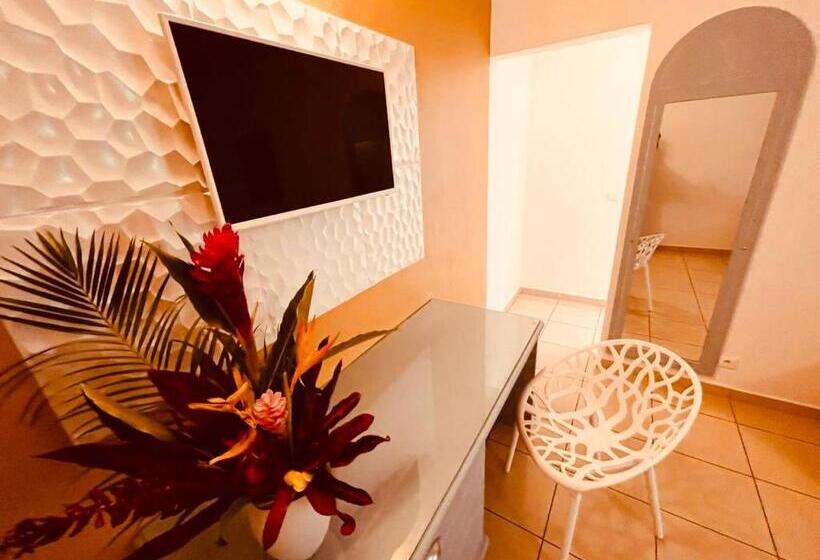 سوییت, Résidence Tropicana Suites