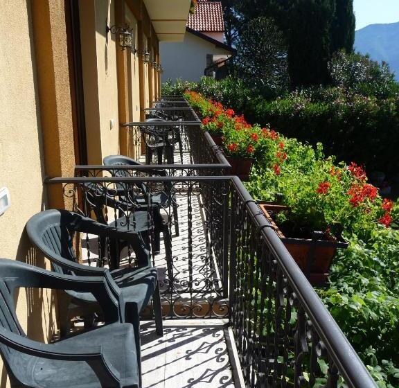 Номер Стандарт Вид на Озеро, Albergo Rusall