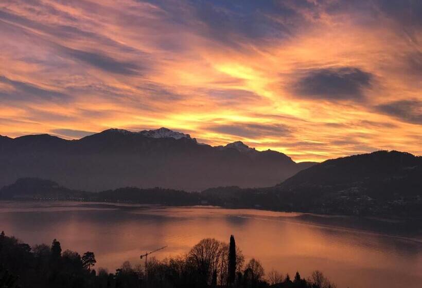 Номер Стандарт Вид на Озеро, Albergo Rusall