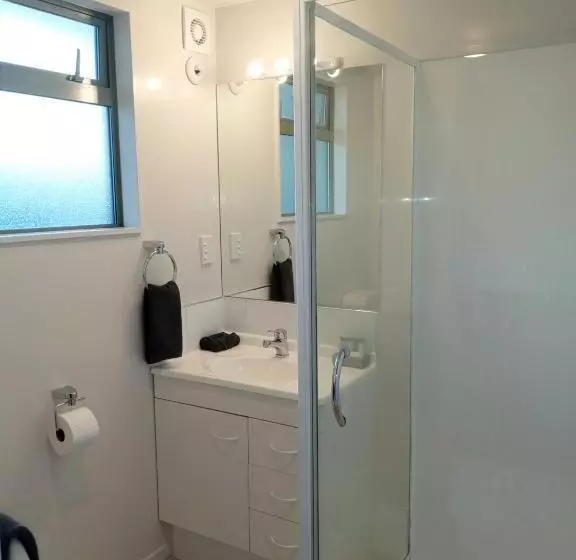 キングサイズベッドのスタンダードルーム, La Rochelle Motel