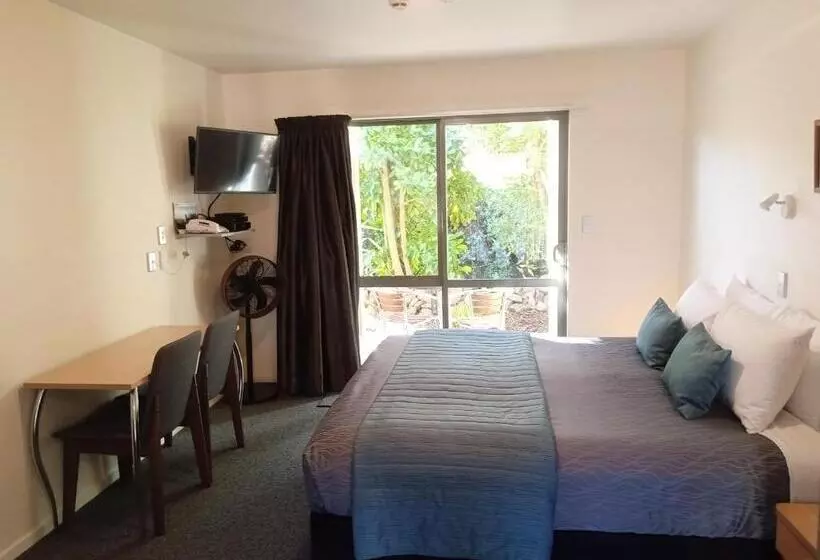 キングサイズベッドのスタンダードルーム, La Rochelle Motel