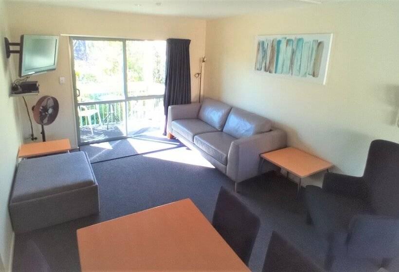 דירת שני חדרים, La Rochelle Motel