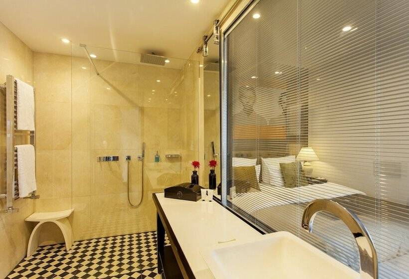 اتاق لوکس, Quentin Boutique Hotel