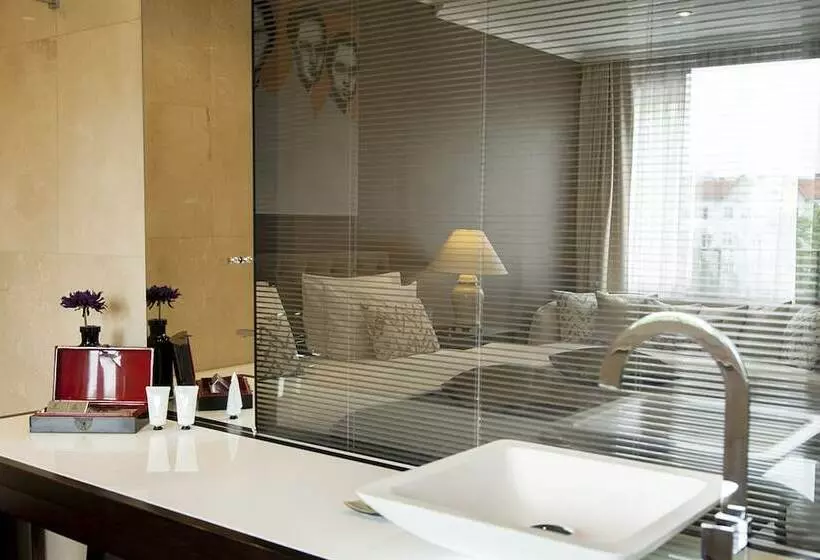 Deluxe-huone, Quentin Boutique Hotel