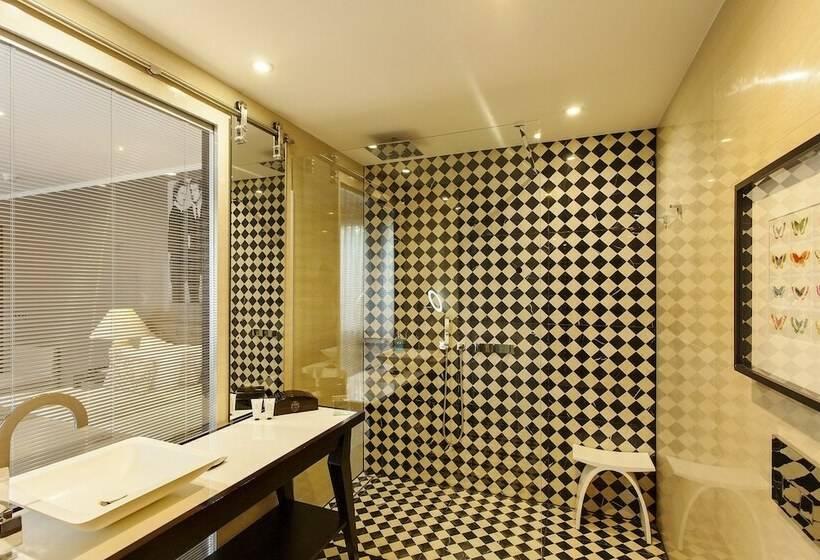 اتاق لوکس, Quentin Boutique Hotel