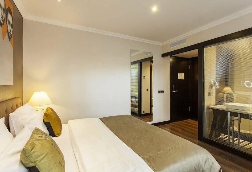 اتاق اکونومی, Quentin Boutique Hotel