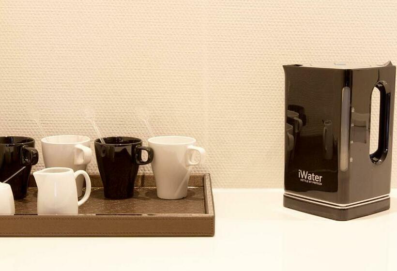 سوییت خانوادگی, Quentin Boutique Hotel