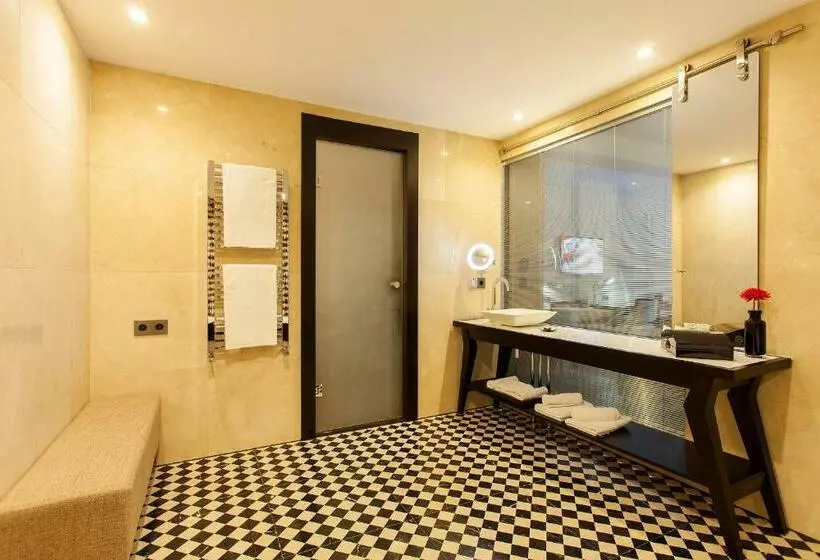 Perhesviitti, Quentin Boutique Hotel