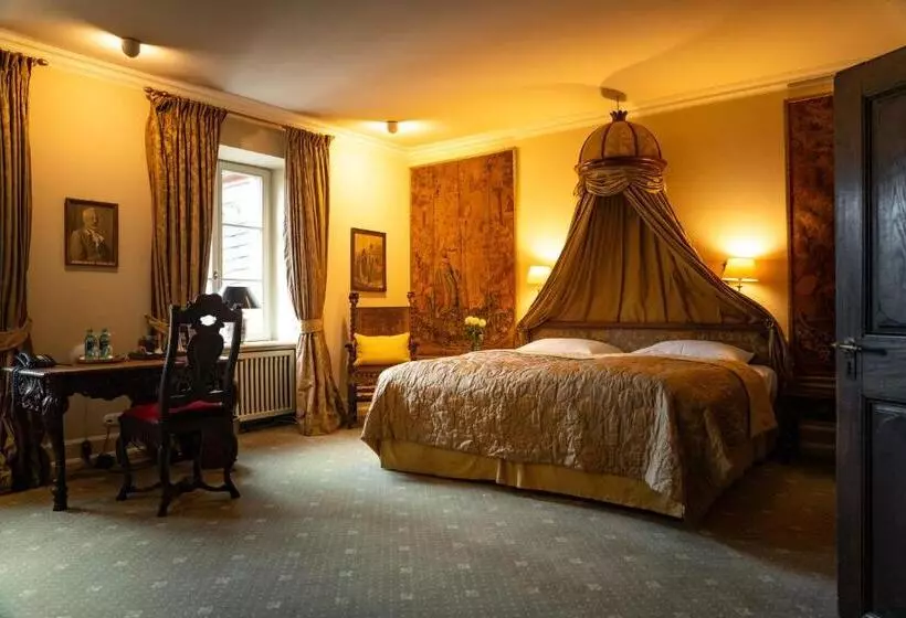 سوییت لوکس, Schloss Auel Boutique Hotel & Design Golf Lodge