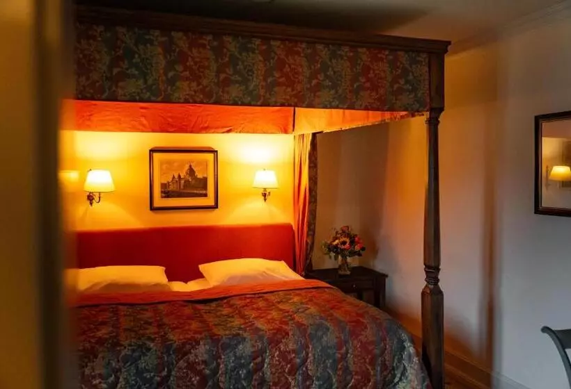 سوییت لوکس, Schloss Auel Boutique Hotel & Design Golf Lodge