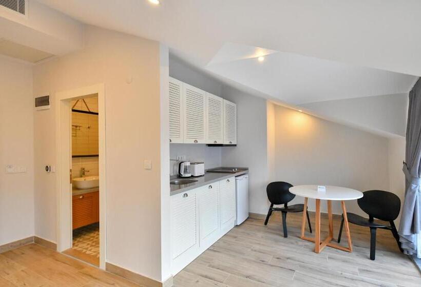 סוויטה, Bliss Loft