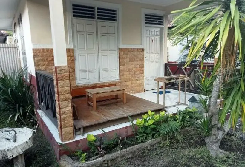 اتاق اکونومی, Homestay Lucu 2