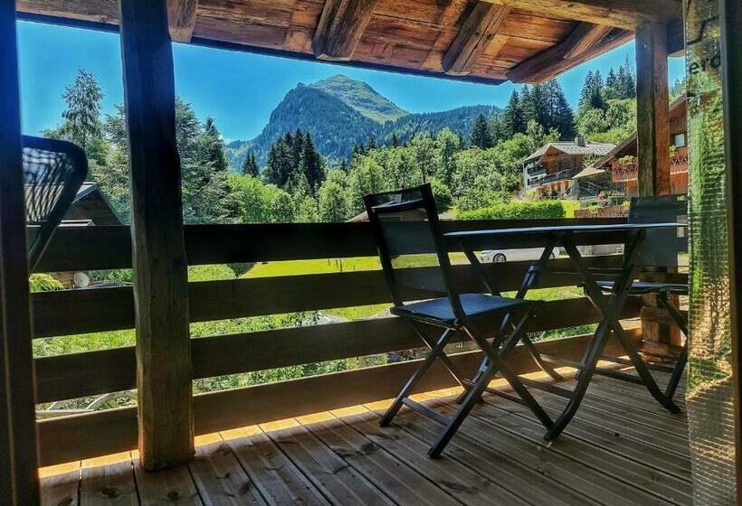 اتاق لوکس با بالکن, Le Passionnant