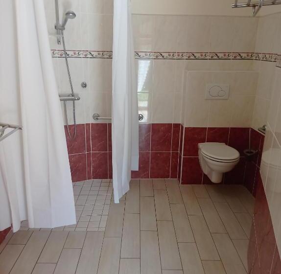 Номер Стандарт, Chambres D Hôtes La Roche