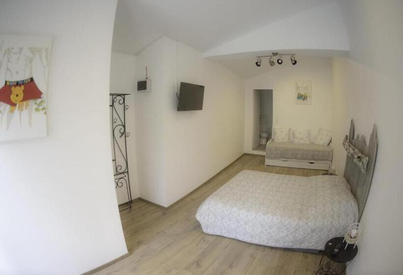 四人标准间, Houlala Relais D étape Chambres D Hôtes