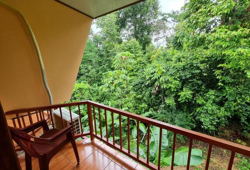 اتاق استاندارد سه نفره, Ceiba Lodge