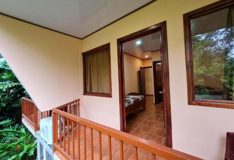 اتاق استاندارد سه نفره, Ceiba Lodge