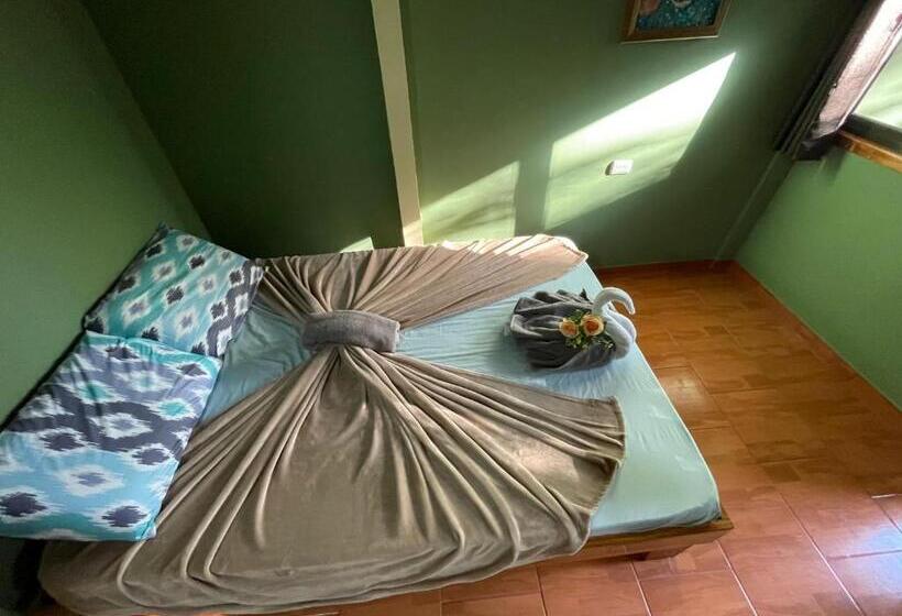 اتاق لوکس, Ceiba Lodge