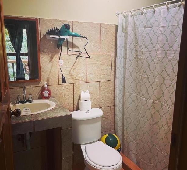 اتاق لوکس, Ceiba Lodge